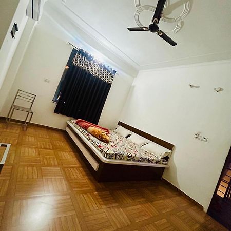Milan Hotel & Restaurant Sikar ภายนอก รูปภาพ